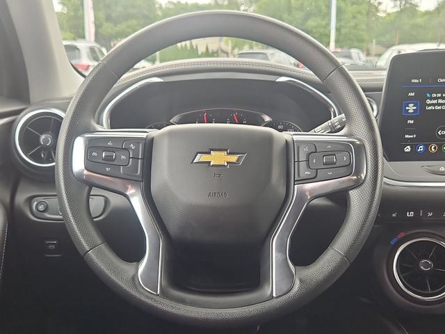 Used 2025 Chevrolet Blazer LT FWD image 14