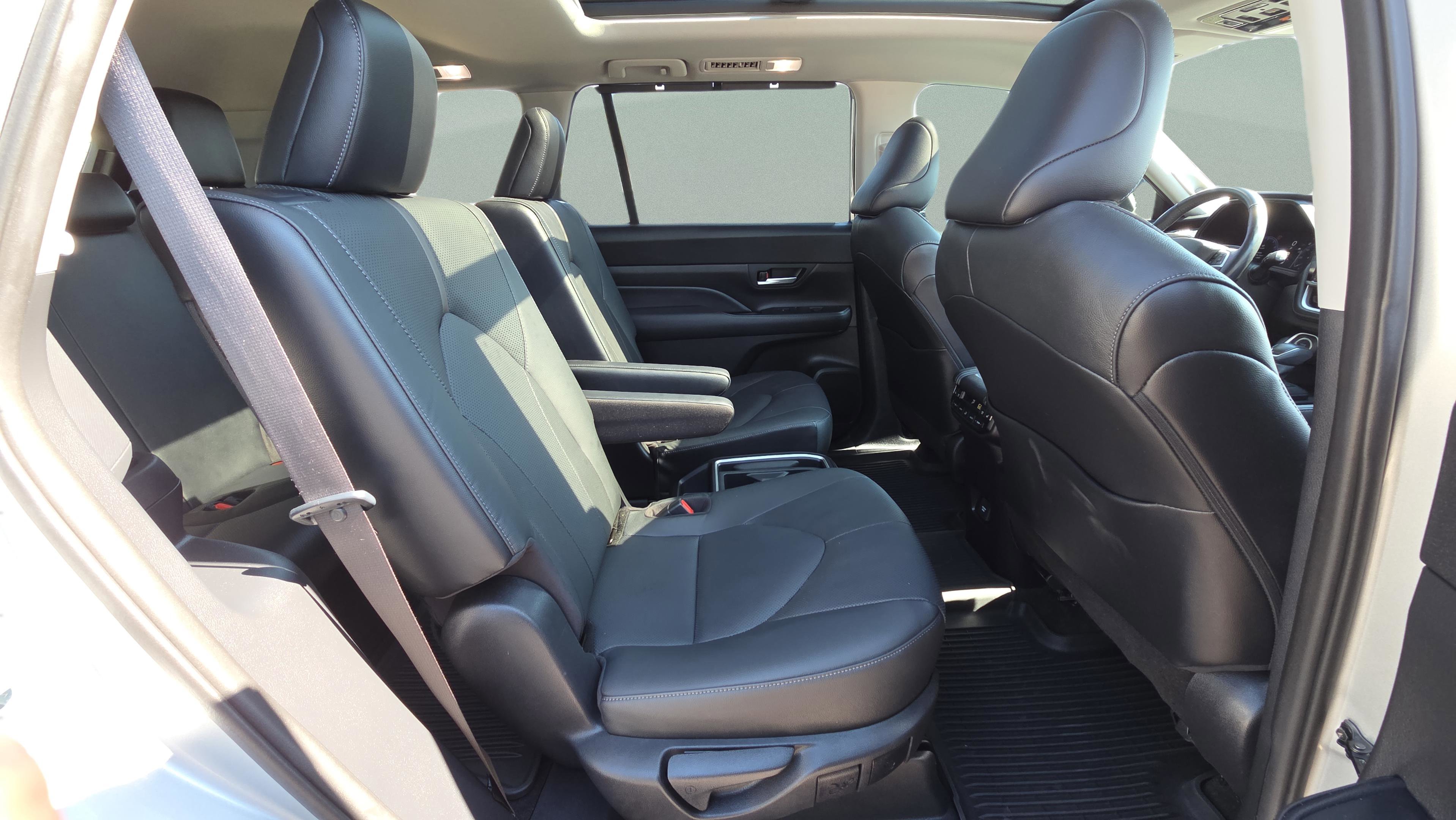 Certified 2024 Toyota Grand Highlander Platinum image 21