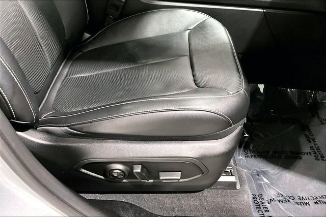 Used 2023 Jeep Grand Cherokee Limited w/ Luxury Tech Group II image 41