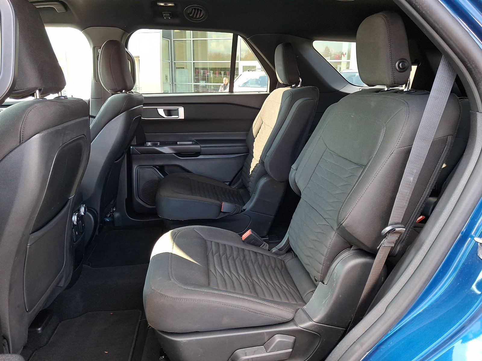 Used 2020 Ford Explorer XLT image 10