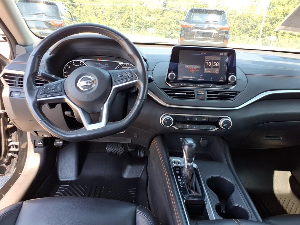 Certified 2022 Nissan Altima 2.5 SR FWD image 7