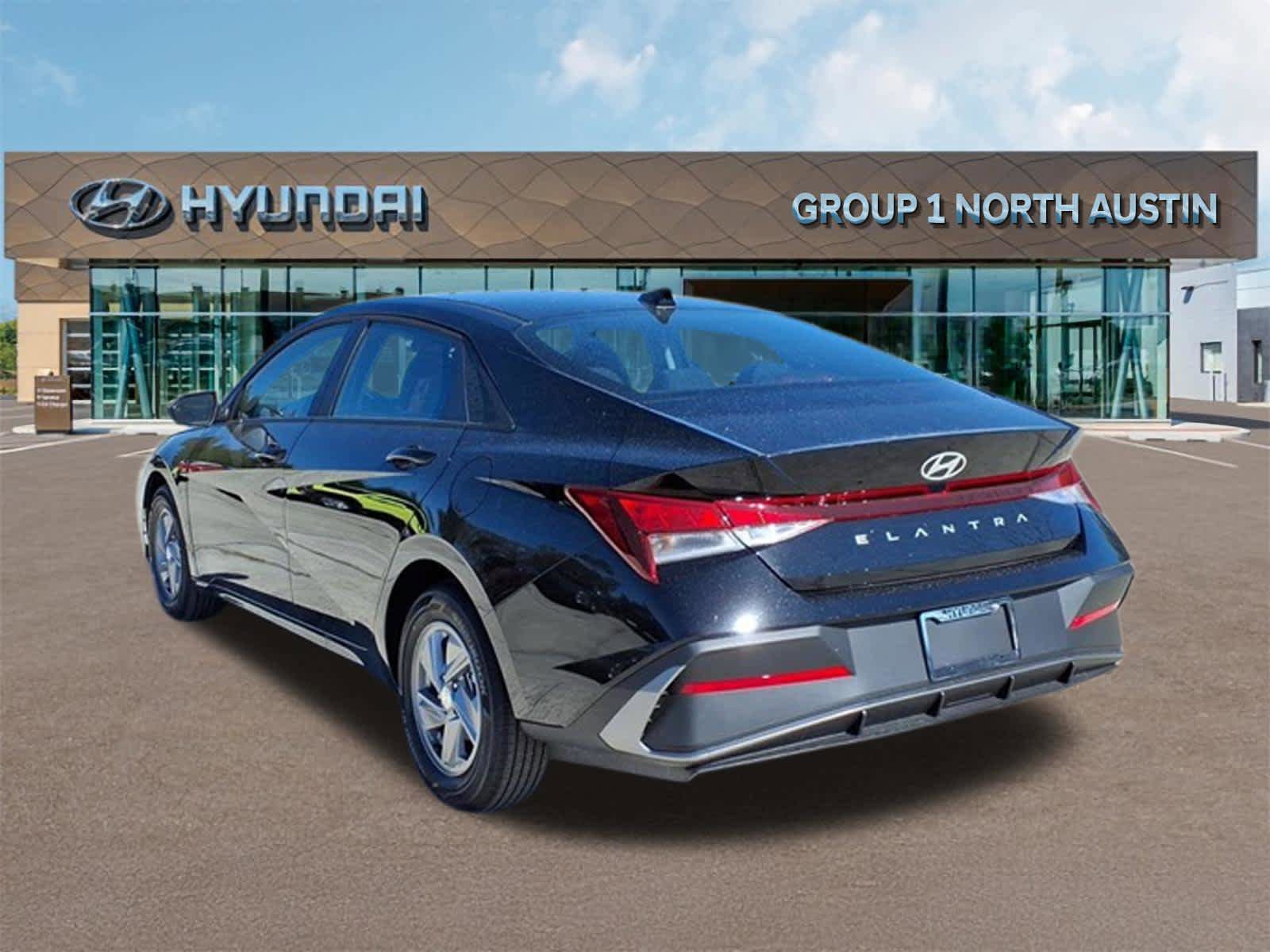 New 2026 Hyundai Elantra SE FWD image 6
