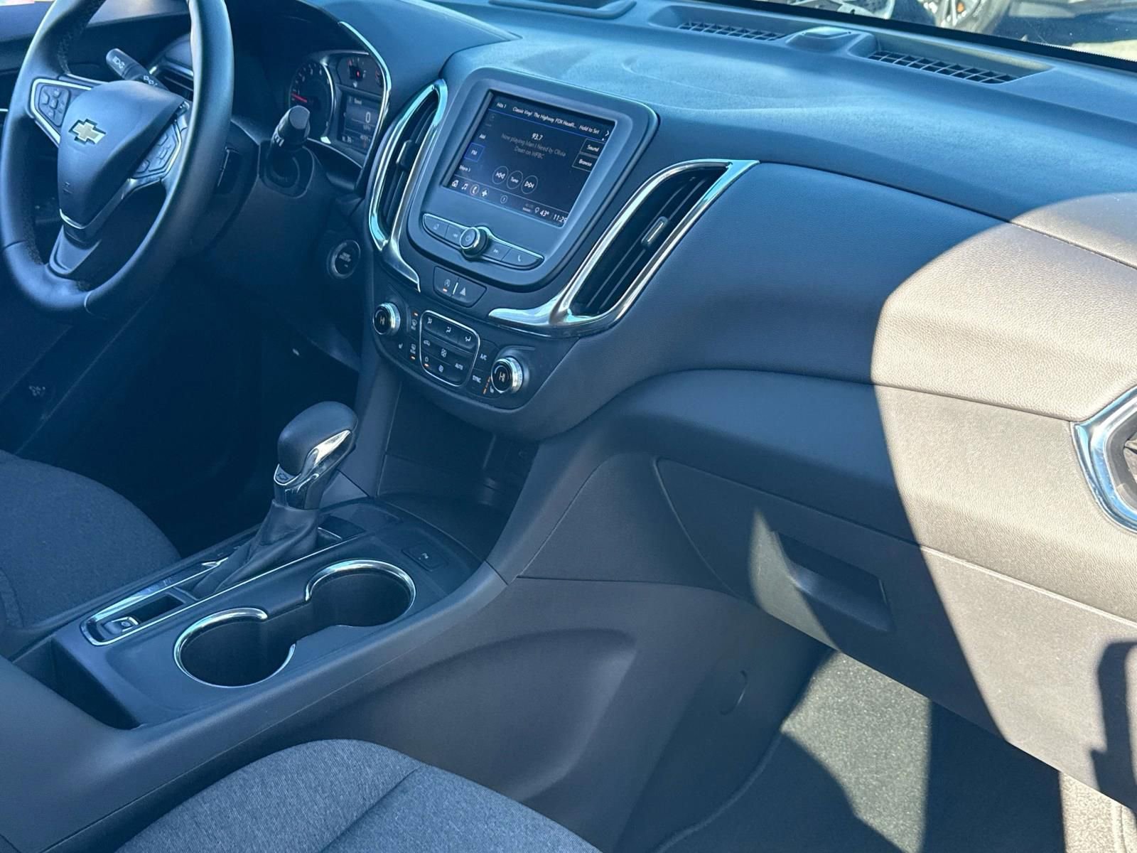 Used 2024 Chevrolet Equinox LT image 29