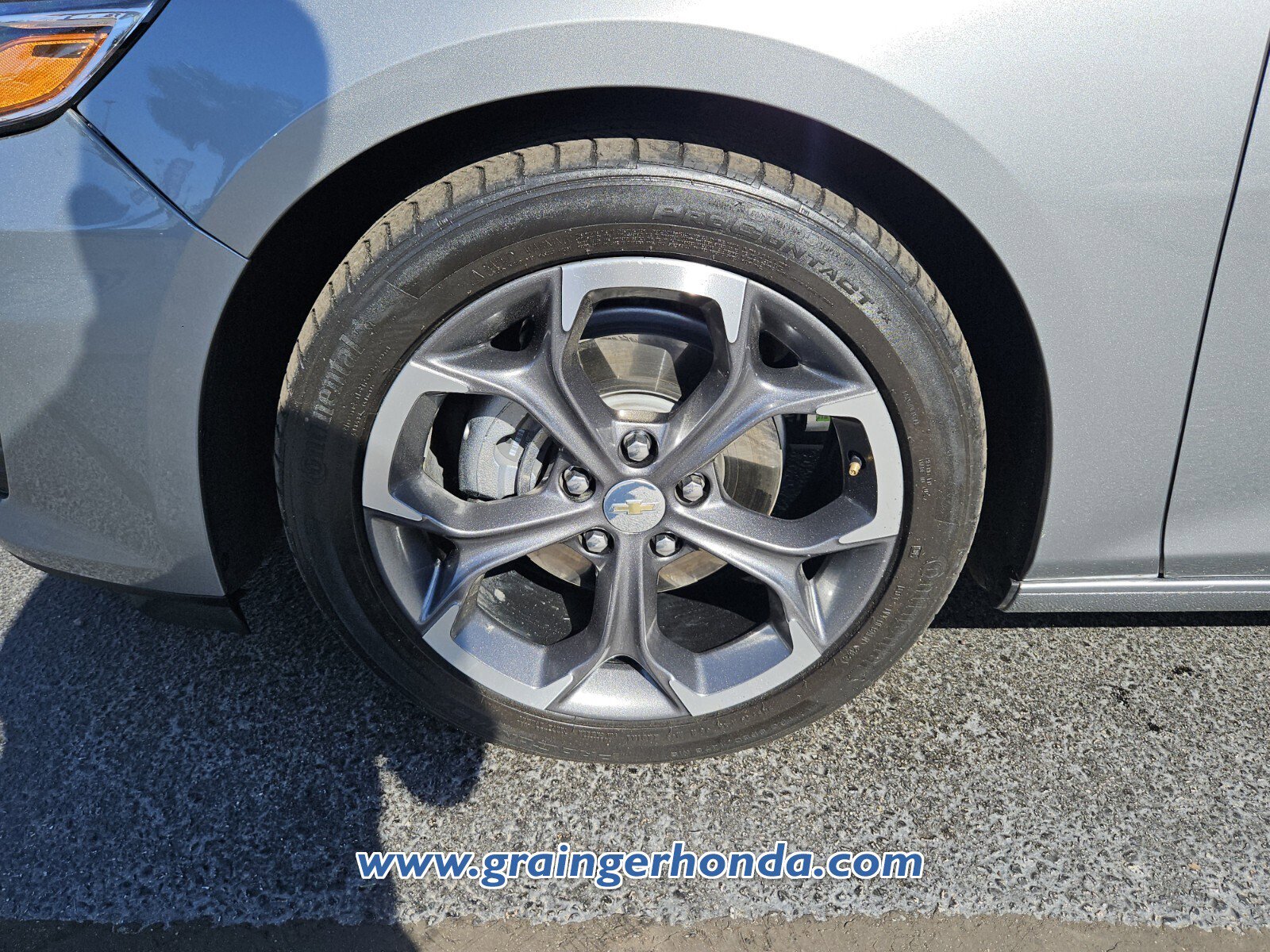 Used 2025 Chevrolet Malibu LT FWD image 9