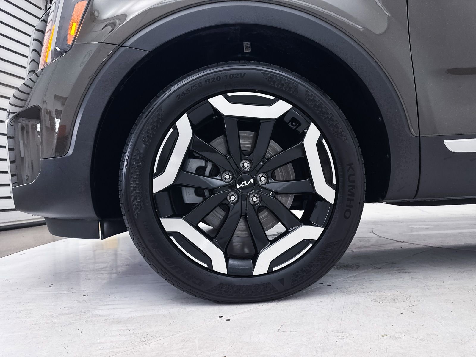 Certified 2025 Kia Telluride S image 17