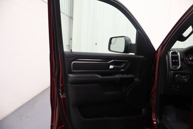 New 2026 RAM 1500 4x4 Crew Cab image 8