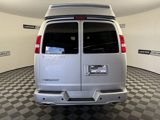 New 2024 Chevrolet Express 2500 Extended image 5