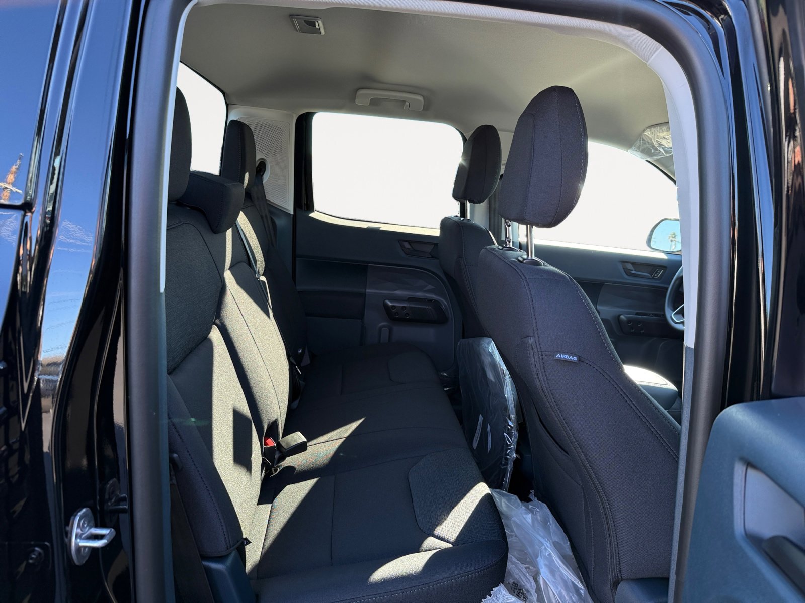 New 2025 Ford Maverick XL image 18