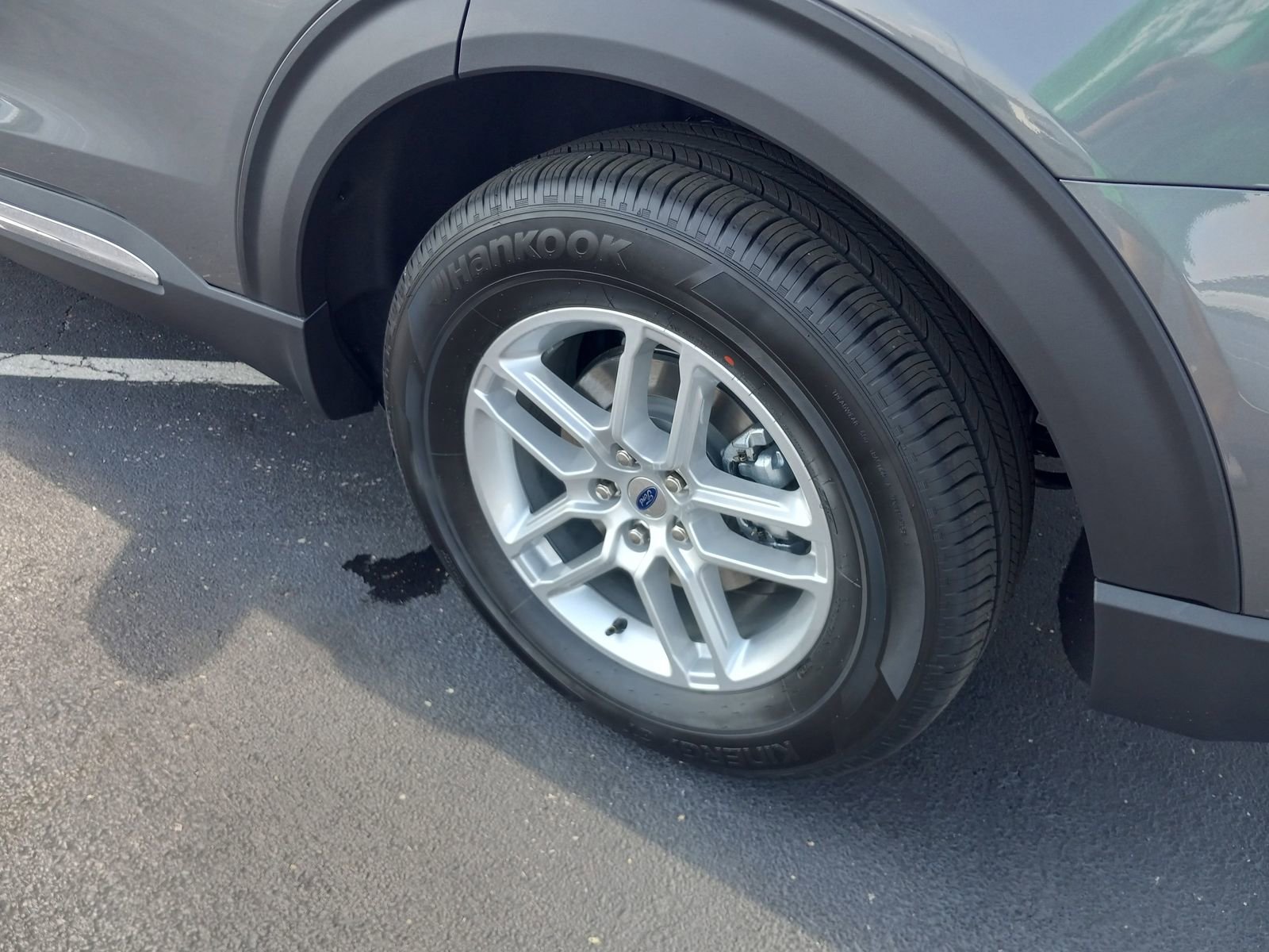 New 2025 Ford Explorer Active image 10