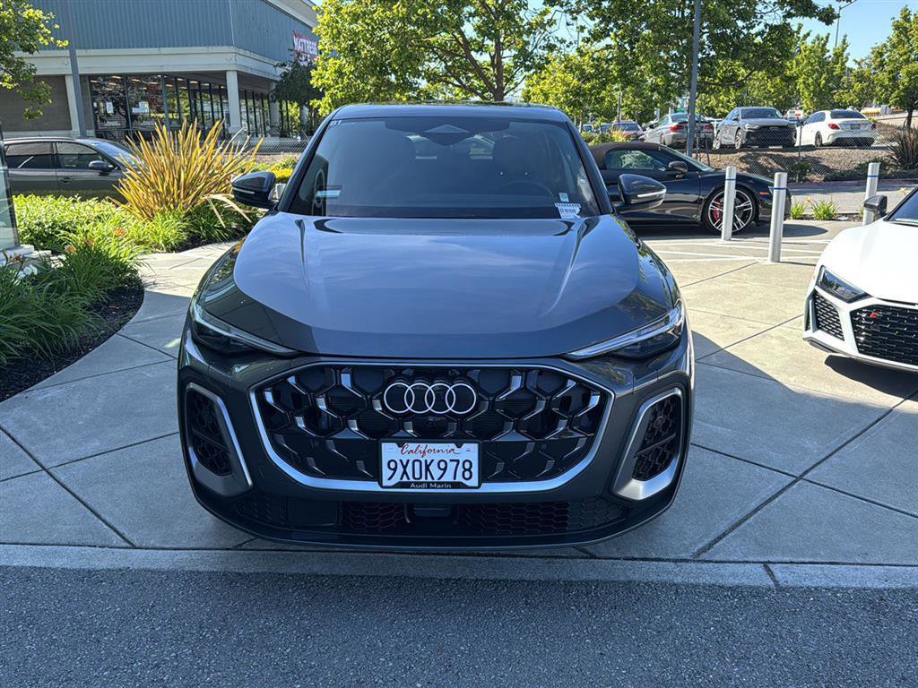 Certified 2025 Audi Q5 Premium Plus w/ Premium Plus AWD/4WD image 3