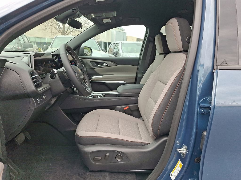 New 2026 Chevrolet Traverse LT FWD image 6