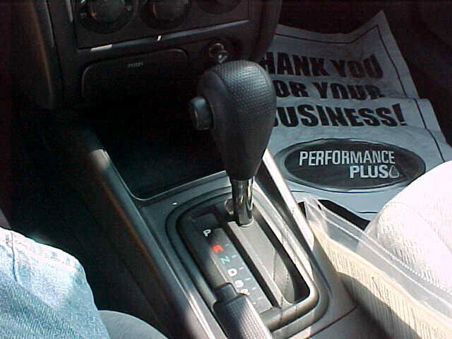 Used 2005 Hyundai Elantra GLS FWD image 31