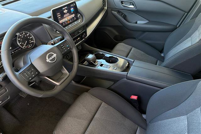 New 2026 Nissan Rogue SV FWD image 10