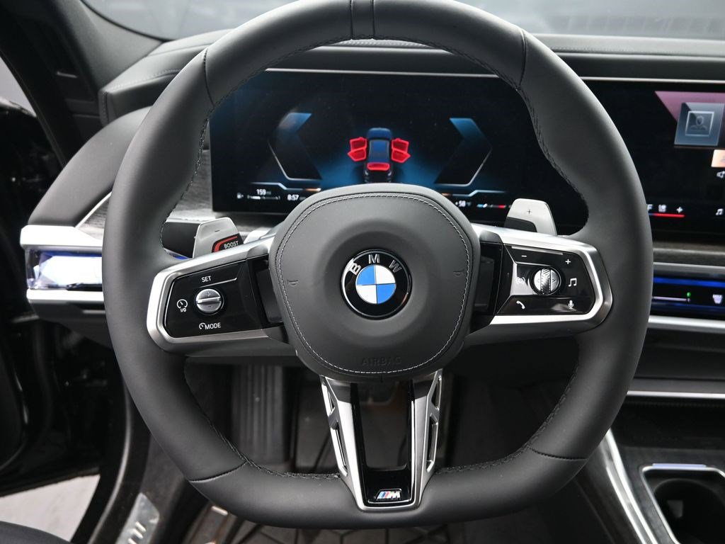 Used 2025 BMW 760i xDrive w/ Luxury Rear Seating Package AWD/4WD image 11