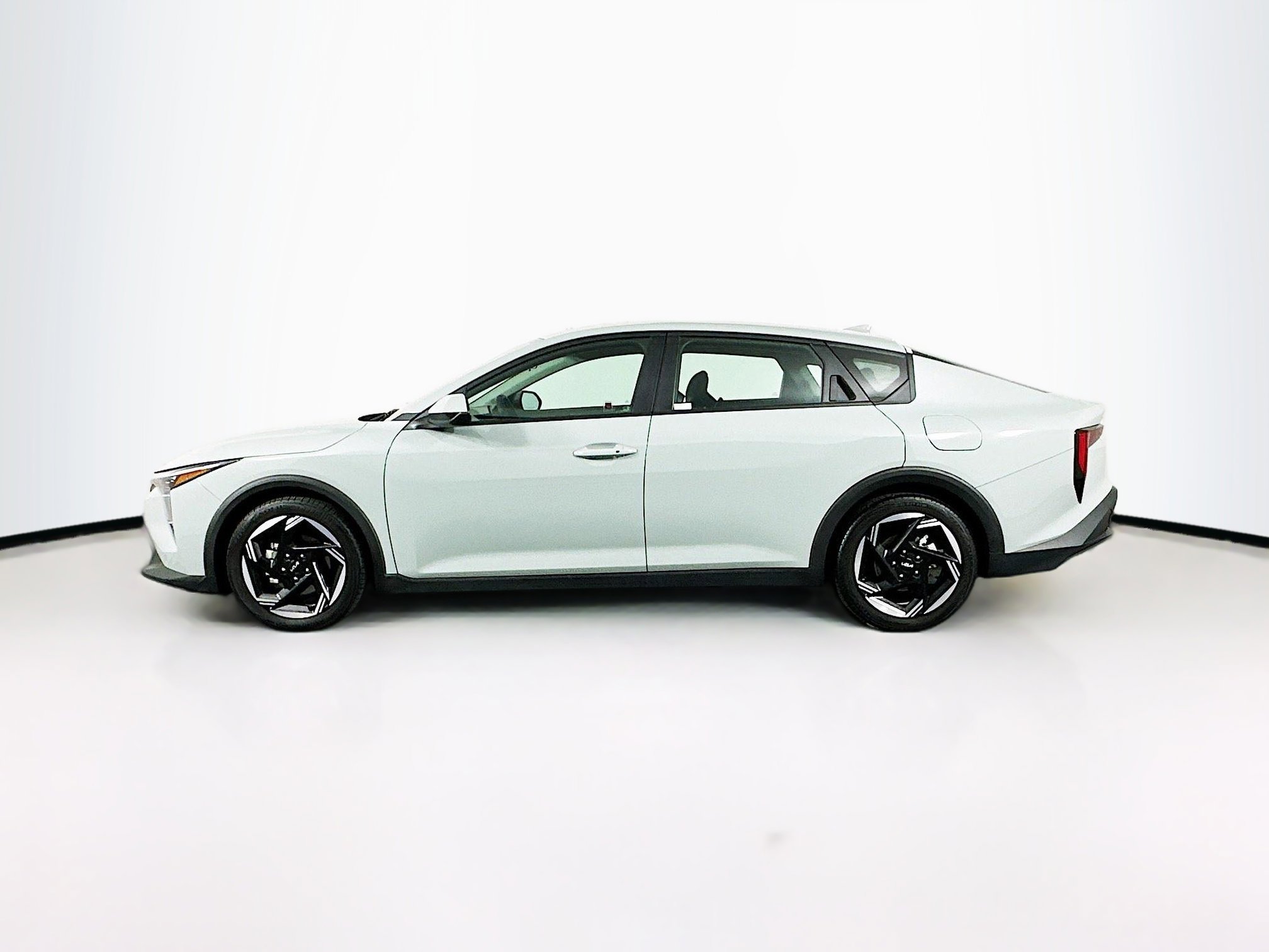 Used 2025 Kia K4 EX image 4