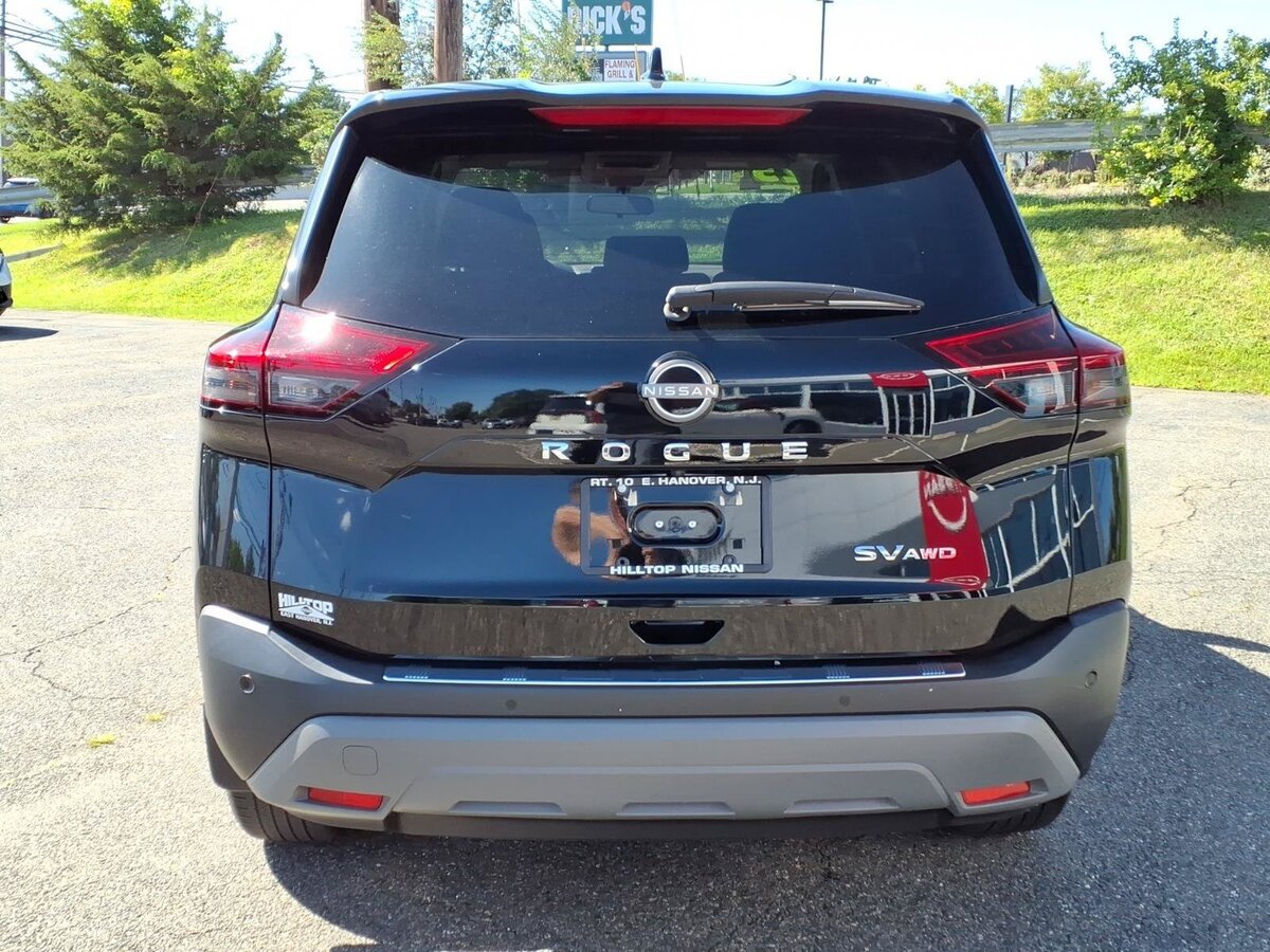 Used 2023 Nissan Rogue SV AWD/4WD image 6