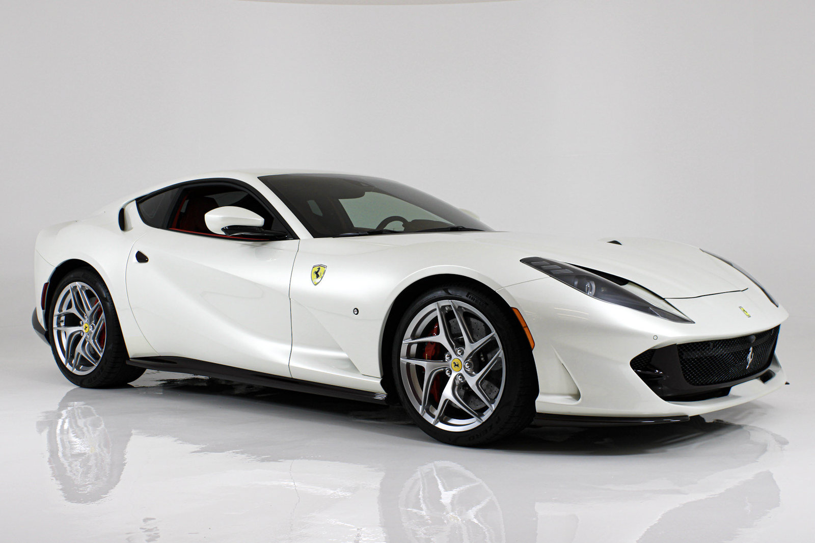 Certified 2020 Ferrari 812 Superfast RWD image 8