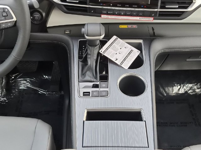 Certified 2026 Toyota Sienna XLE FWD image 26