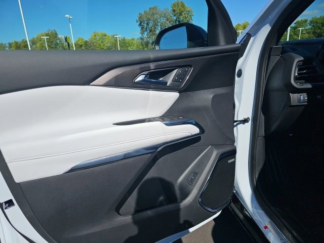 New 2026 Chevrolet Traverse High Country w/ LPO, Floor Liner Package image 17