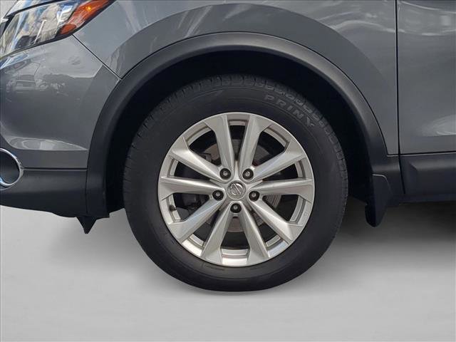 Used 2018 Nissan Rogue Sport SV w/ SV Technology Package AWD/4WD image 29