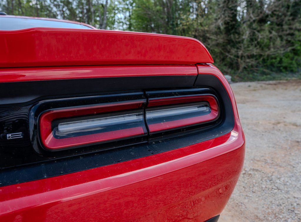 Used 2021 Dodge Challenger SXT image 11