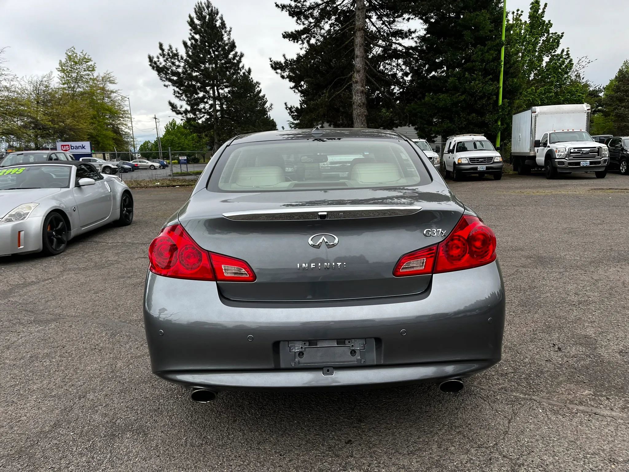 Used 2013 INFINITI G37 x Sedan w/ Premium Pkg AWD/4WD image 3