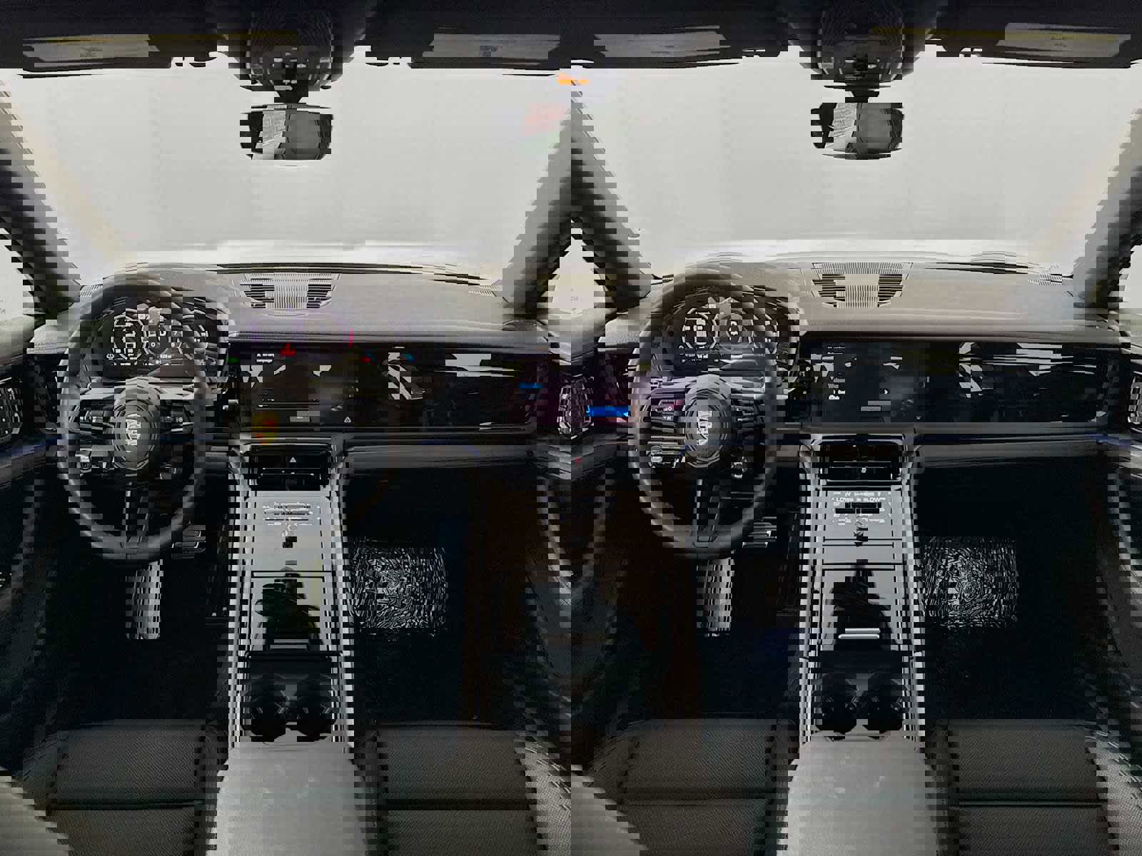 New 2025 Porsche Panamera image 34