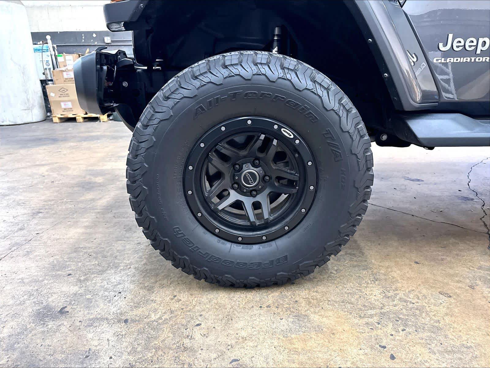 Used 2021 Jeep Gladiator Overland w/ Popular Equipment Package AWD/4WD image 12