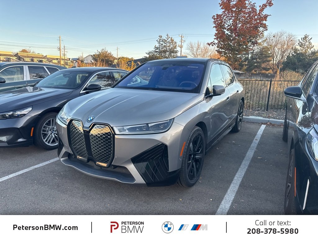 Used 2023 BMW iX xDrive50 w/ Ultimate Package 2