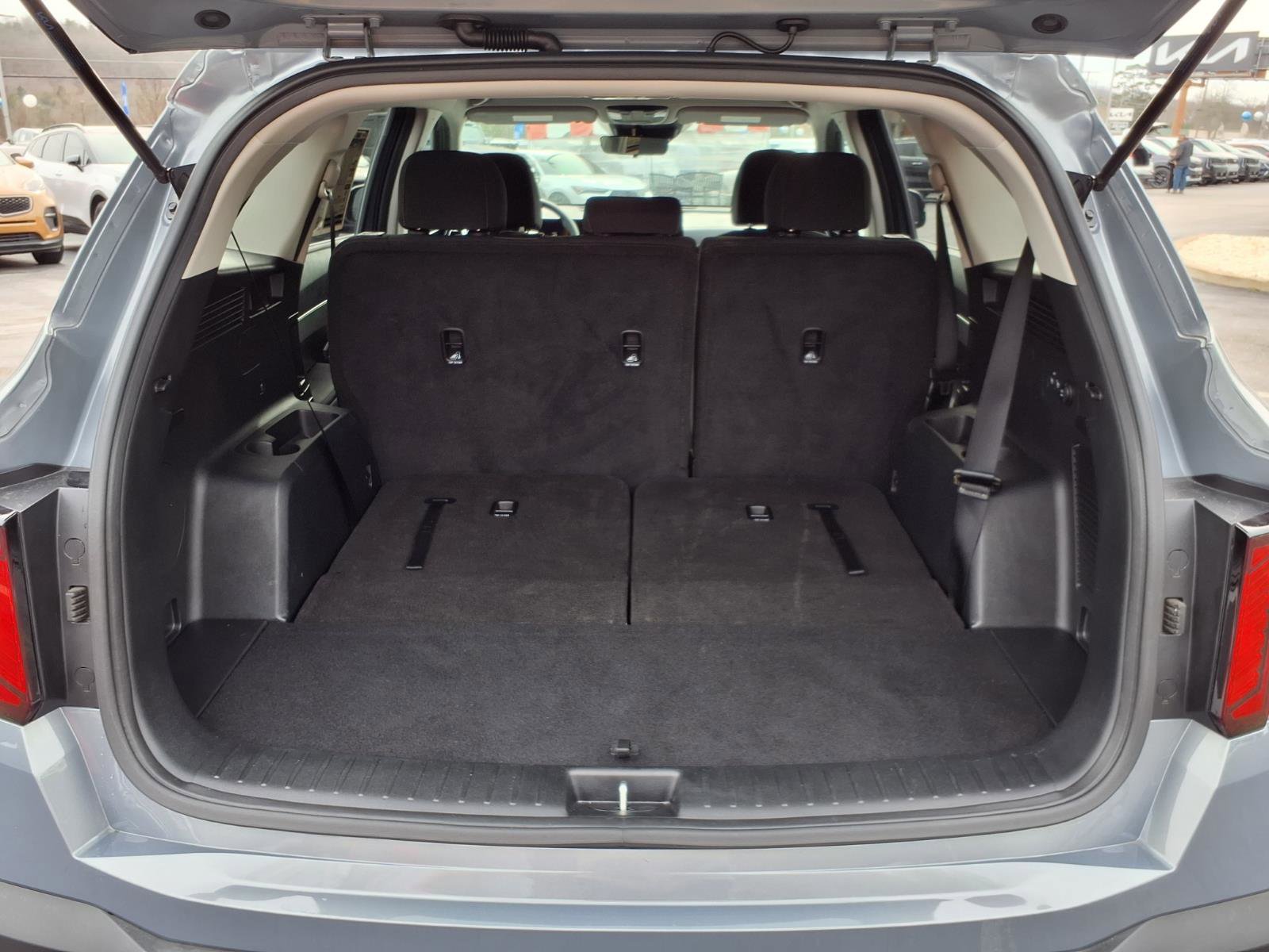 Used 2025 Kia Sorento LX image 25