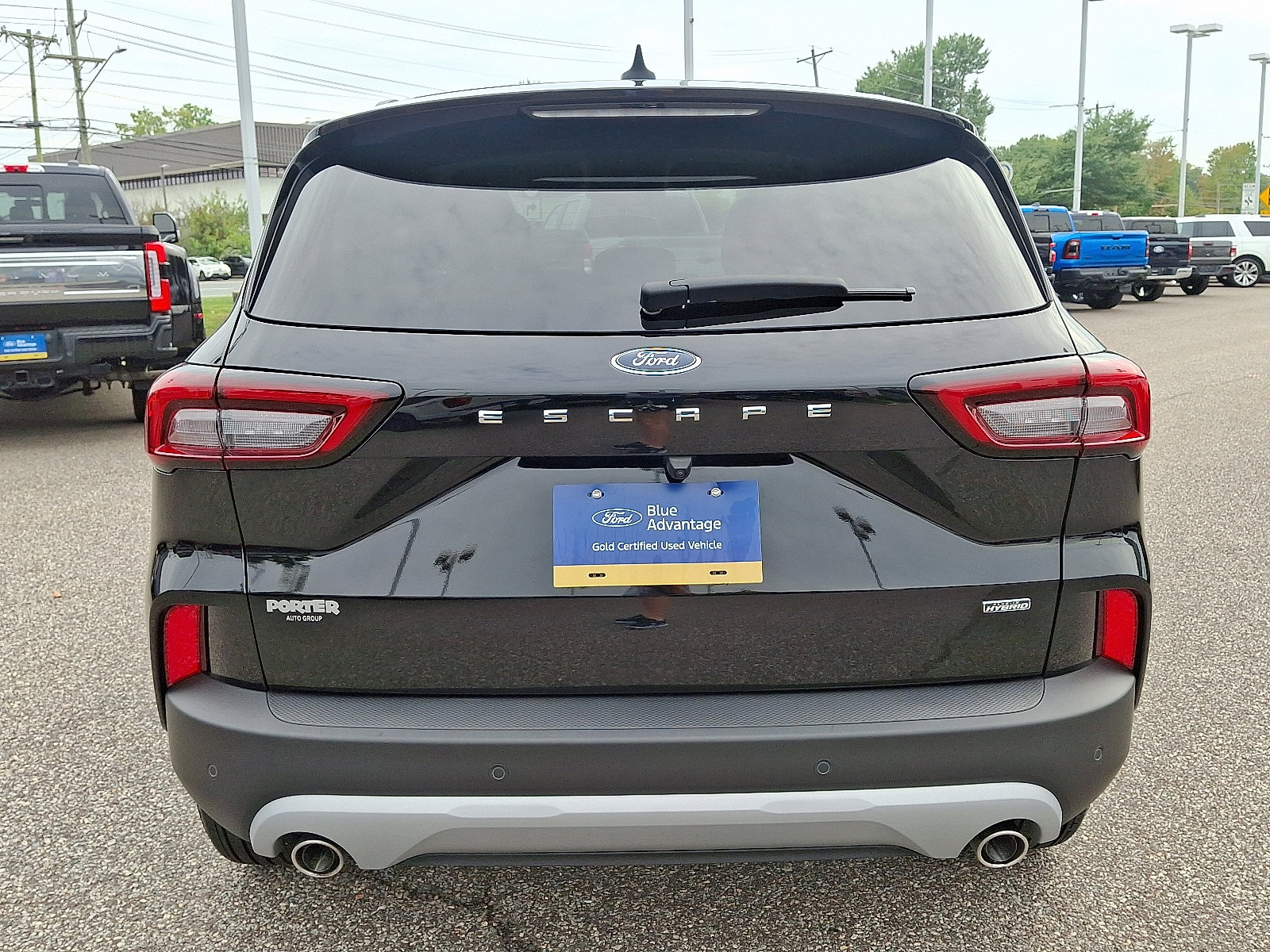 Certified 2024 Ford Escape SE image 9