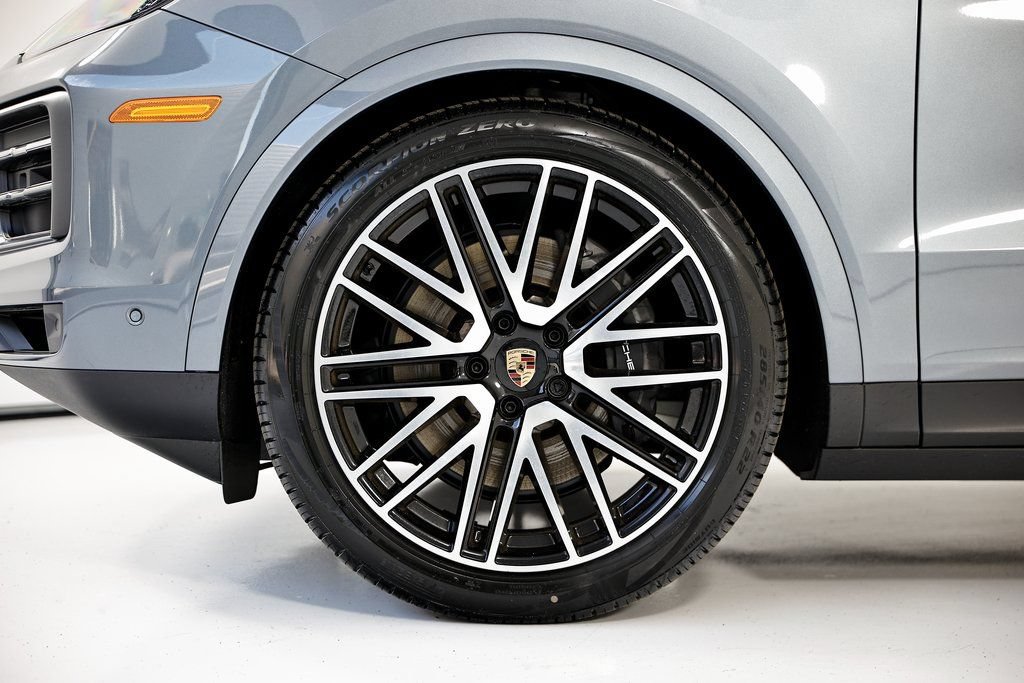 New 2026 Porsche Cayenne AWD/4WD image 13