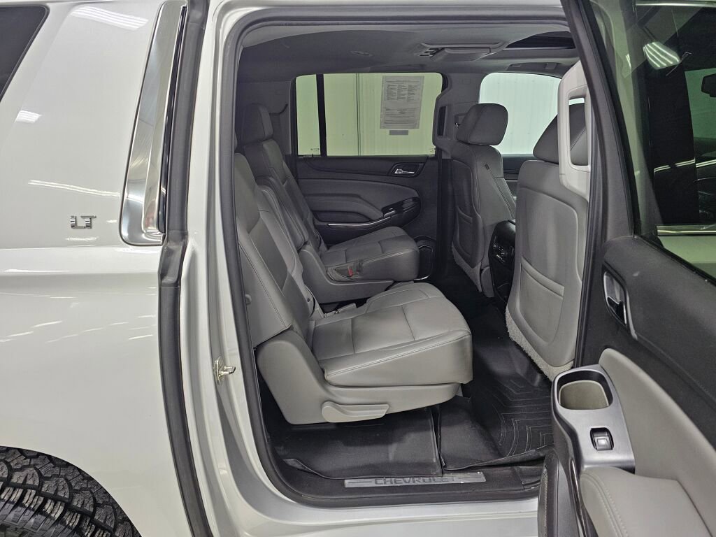 Used 2015 Chevrolet Suburban LT AWD/4WD image 18