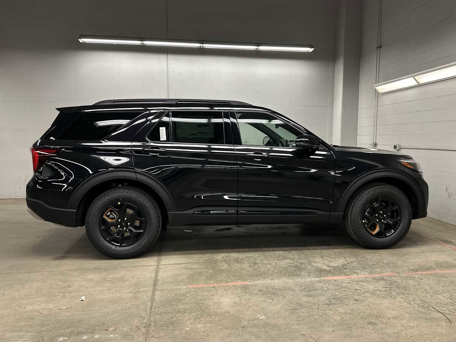 New 2026 Ford Explorer Tremor w/ Tremor Convenience Package AWD/4WD image 3