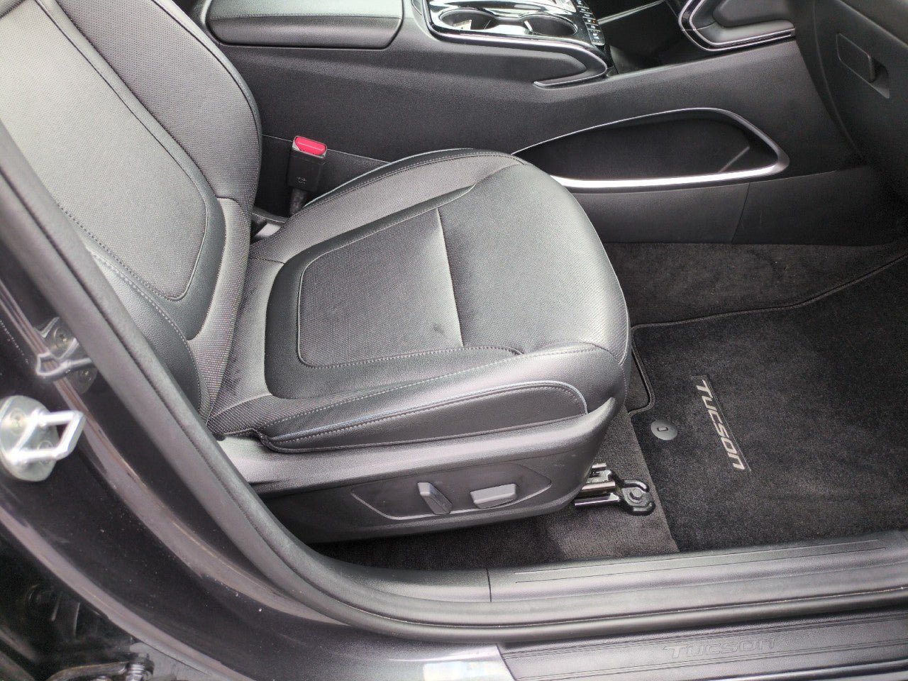 Used 2022 Hyundai Tucson Limited FWD image 35