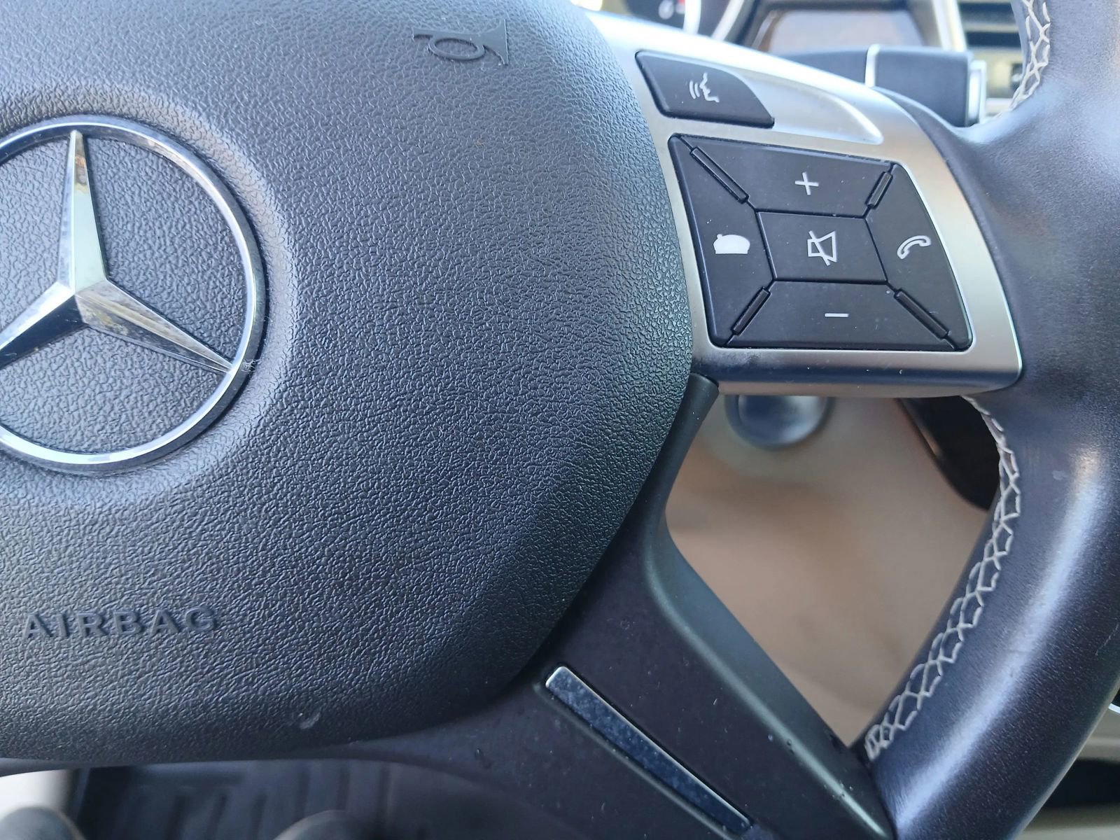 Used 2016 Mercedes-Benz GL 320 BlueTEC 4MATIC image 32