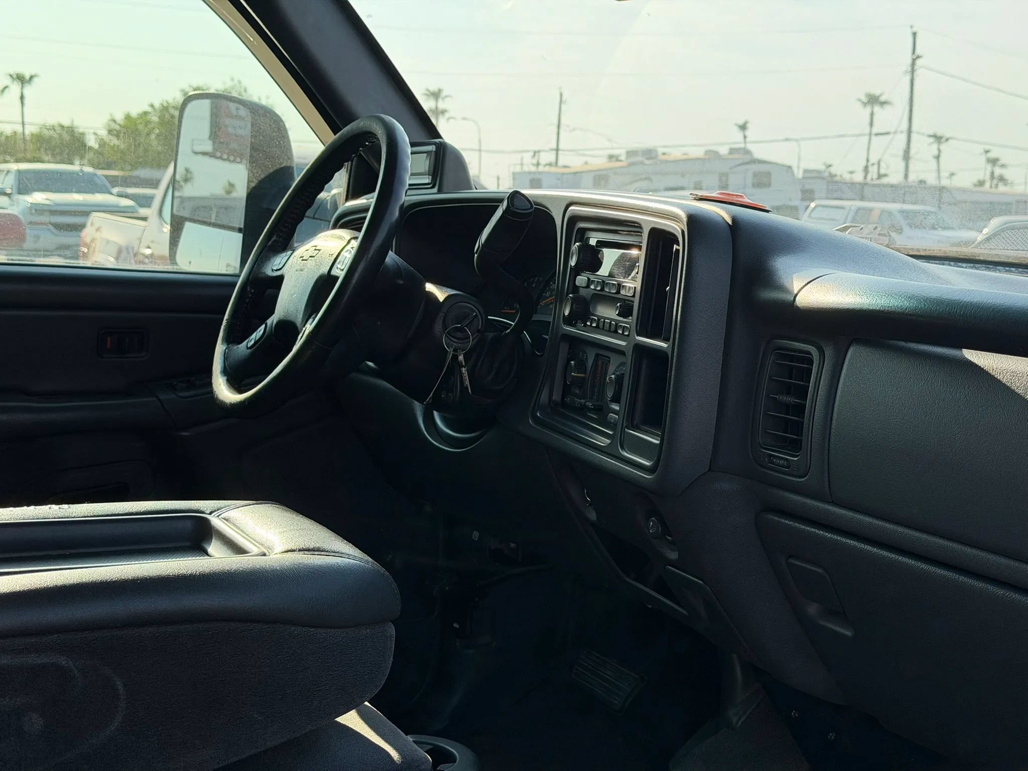 Used 2006 Chevrolet Silverado 2500 LT w/ Heavy-Duty Power Package AWD/4WD image 32