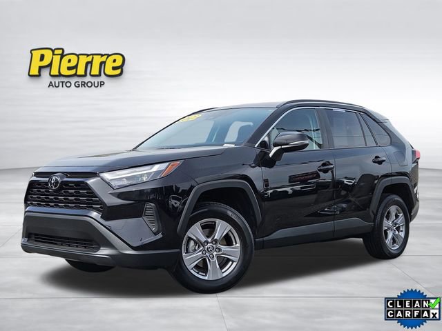Used 2025 Toyota RAV4 XLE AWD/4WD image 1