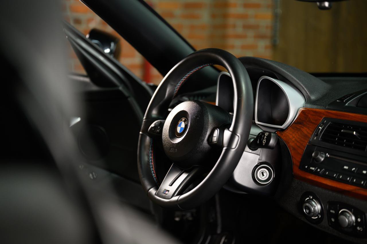 Used 2007 BMW M Roadster RWD image 36