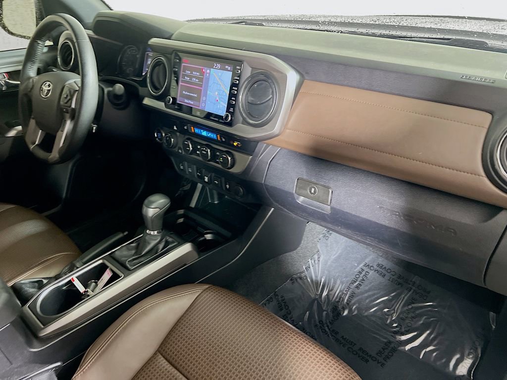 Certified 2022 Toyota Tacoma Limited image 27