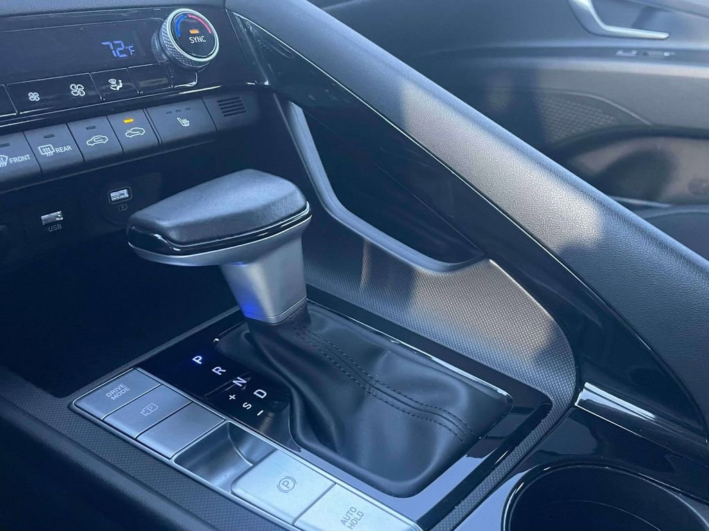 Used 2023 Hyundai Elantra SEL w/ Convenience Package image 29