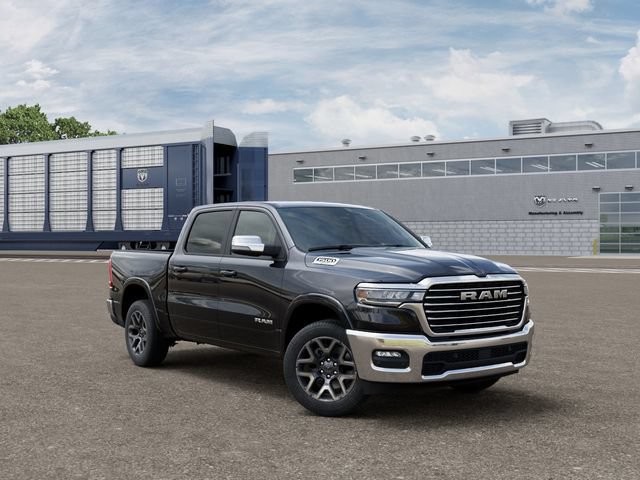 New 2025 RAM 1500 Laramie AWD/4WD image 5