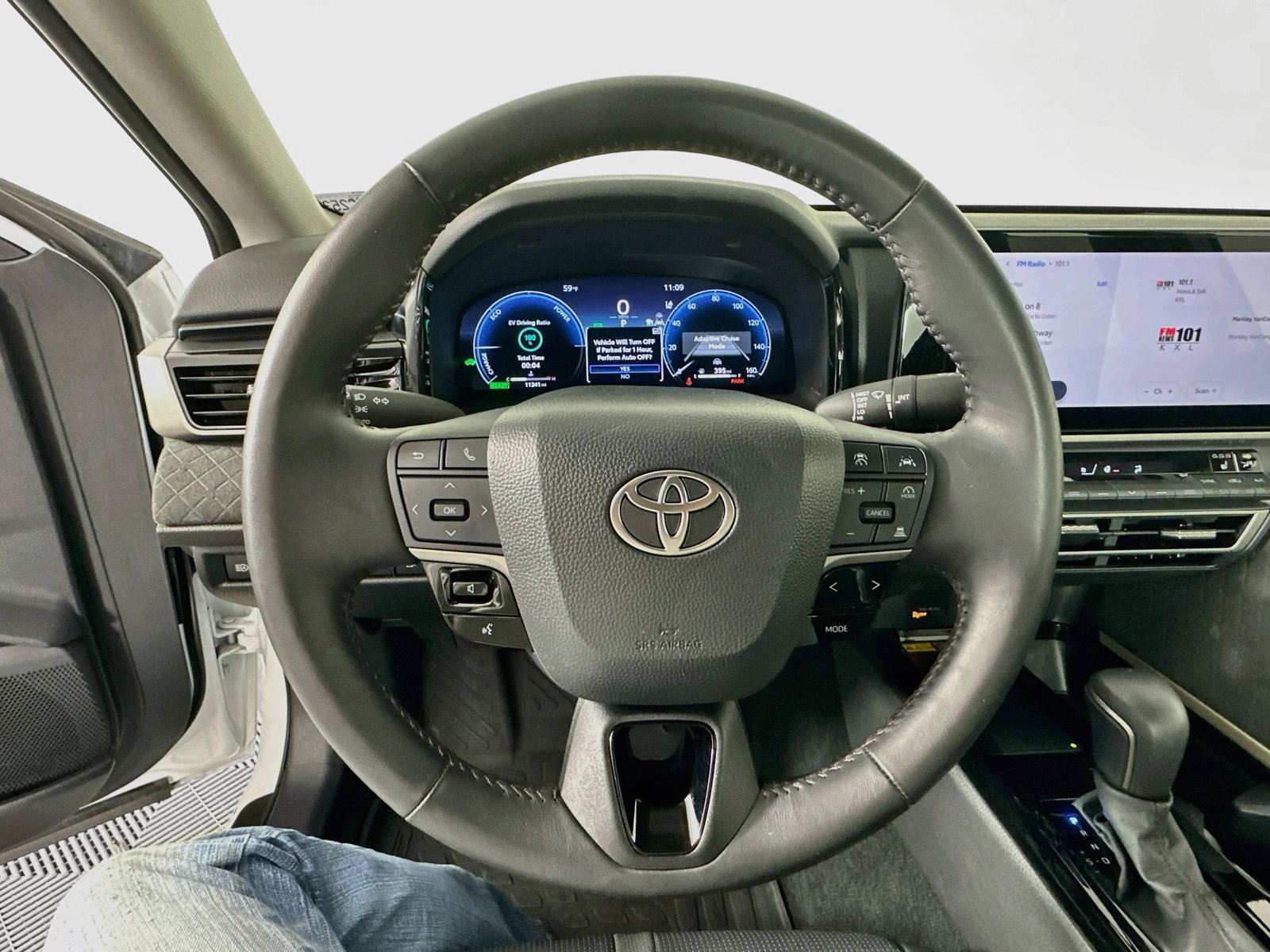Certified 2025 Toyota Camry XLE AWD/4WD image 11