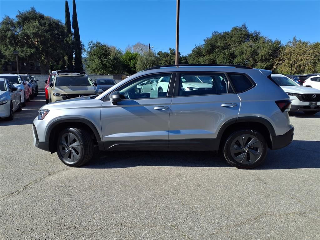 Certified 2025 Volkswagen Taos S image 4