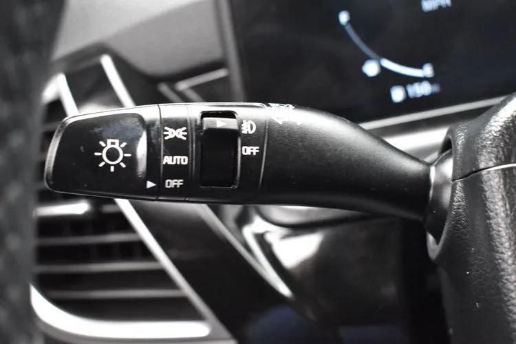Used 2024 Kia Seltos S FWD image 25