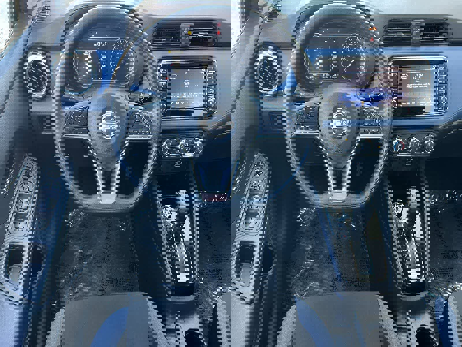 Used 2025 Nissan Versa SV image 15