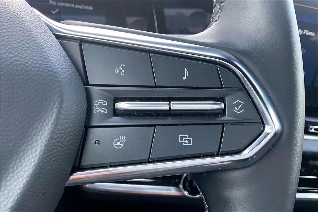 Used 2026 Chevrolet Equinox LT FWD image 17