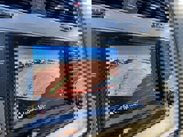 Used 2015 Volkswagen Golf S image 15