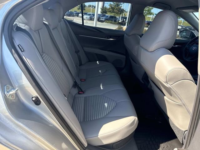 Used 2021 Toyota Camry SE FWD image 15