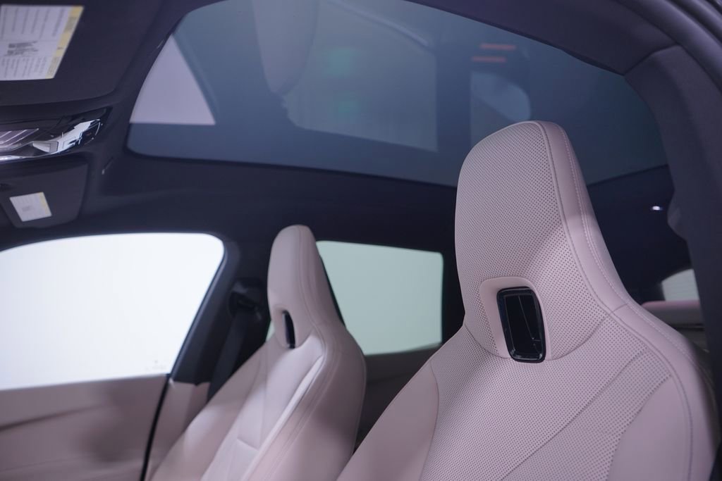 Used 2024 BMW iX xDrive50 w/ Premium Package image 8